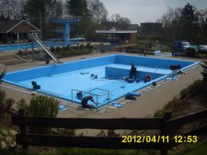 neue folie fuers nichtschwimmerbecken 18 20120421 1497989568