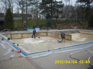 neue folie fuers nichtschwimmerbecken 9 20120421 1210647859