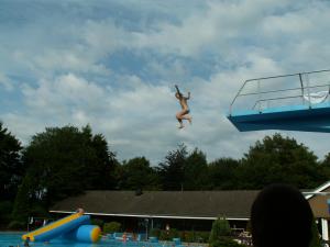 spielnachmittag und fackelschwimmen2013 16 20130910 1239612052